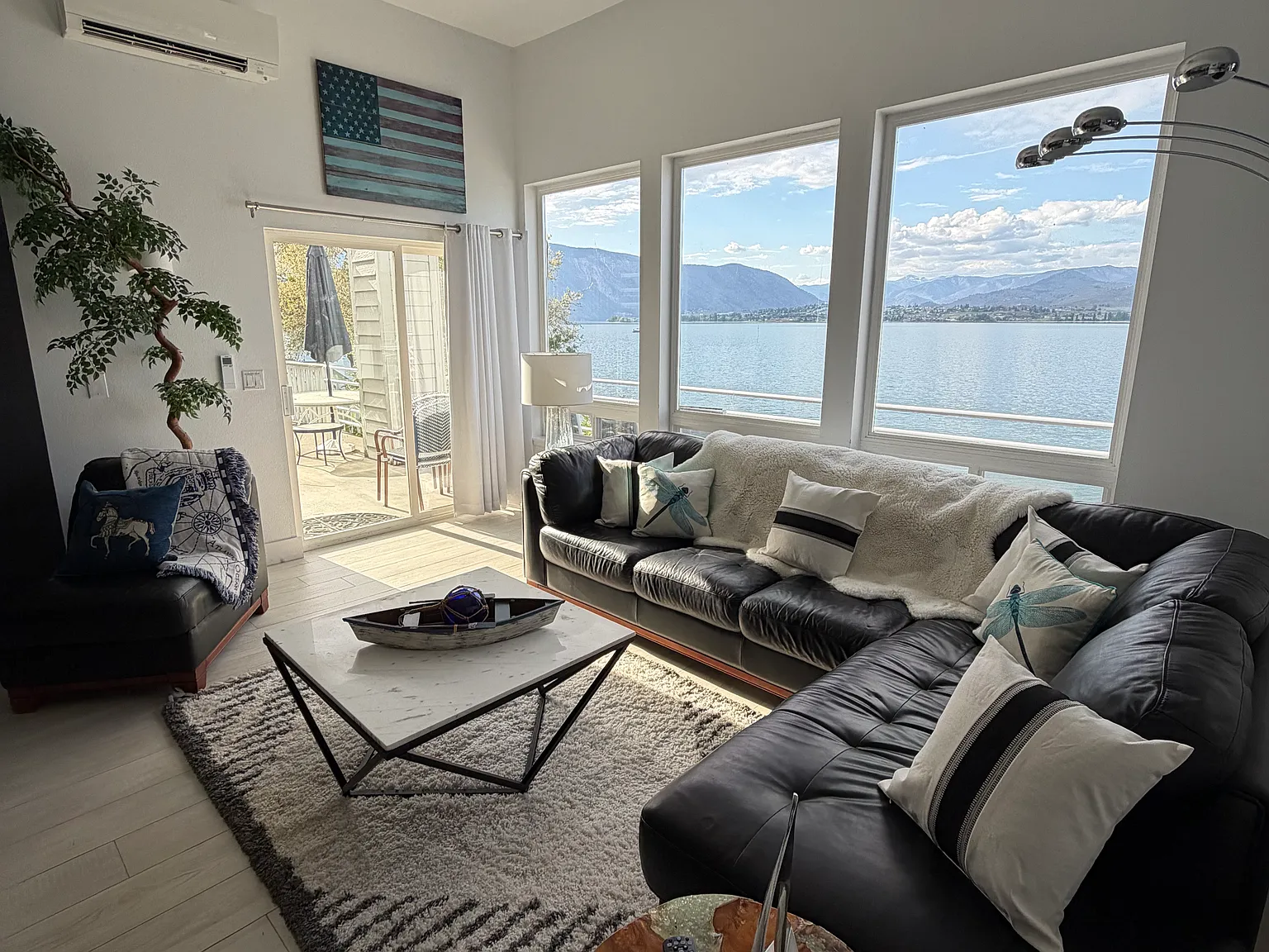 8 bed, 3600 sqft, $8,000 — Photo 2