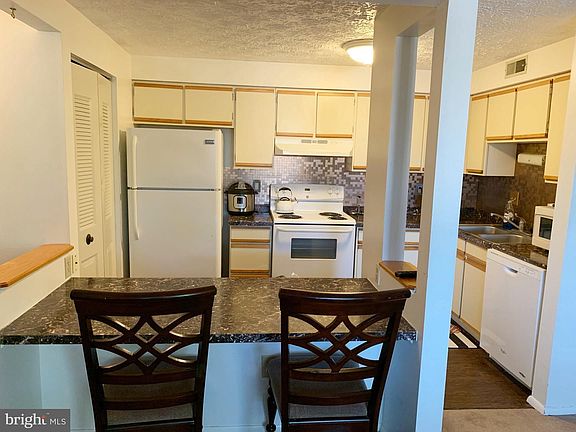 4th image of 4420 Groombridge Way #K1