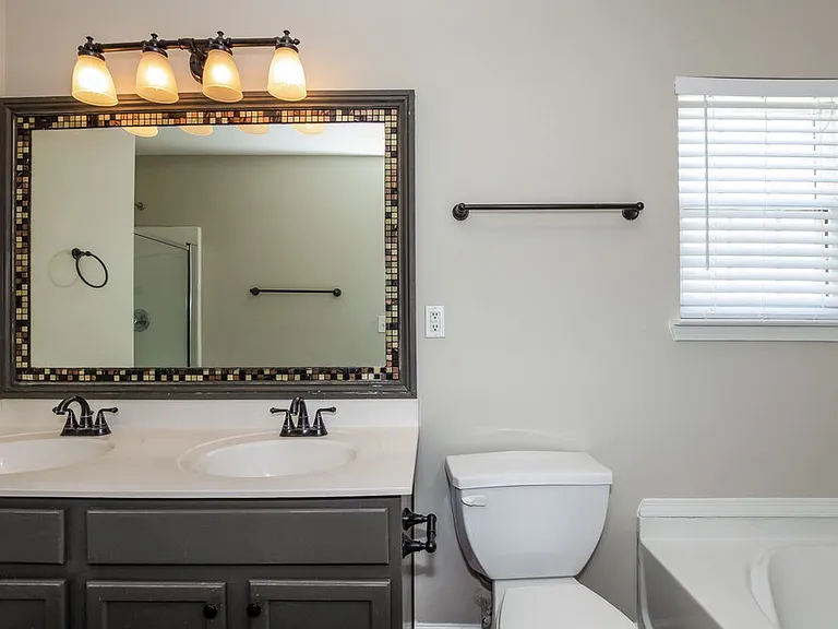 11909 Aubreywood Dr — Photo 13