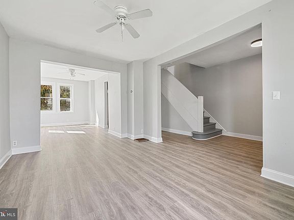 2nd image of 700 N Grantley St