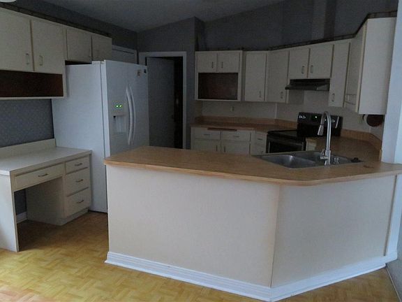 4th image of 1250 Middlebrook Dr