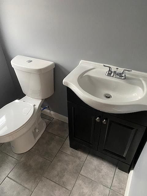 2nd image of 2903 W Nevada St