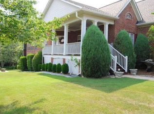 240 Winecoff Dr, Fayetteville, GA 30214