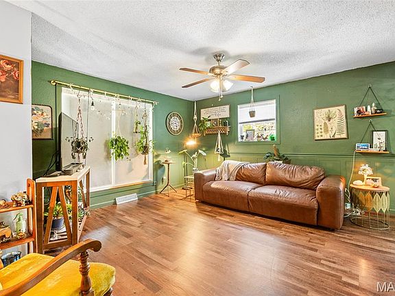 5th image of 712 N Morrison Ave
