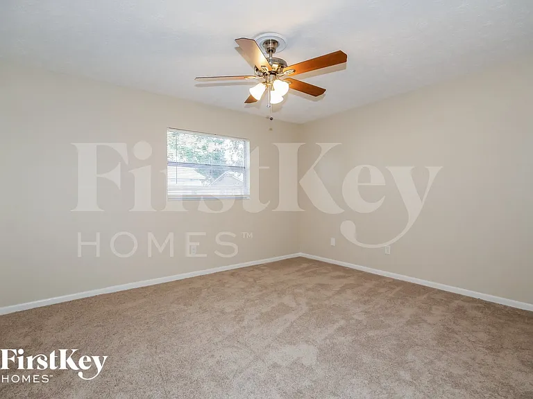 3814 Treadway Dr — Photo 10