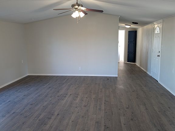 3rd image of 475 County Road 4009
