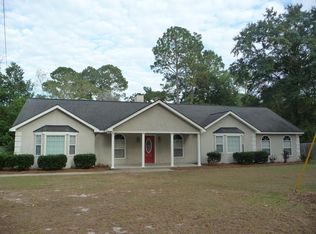 402 Touchton Dr, Douglas, GA 31533