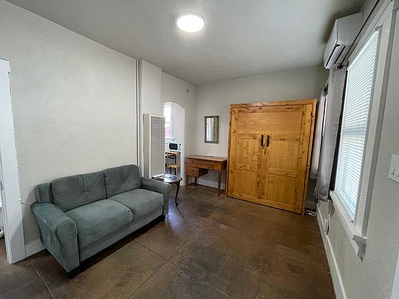3rd image of 728 N Bean Ave