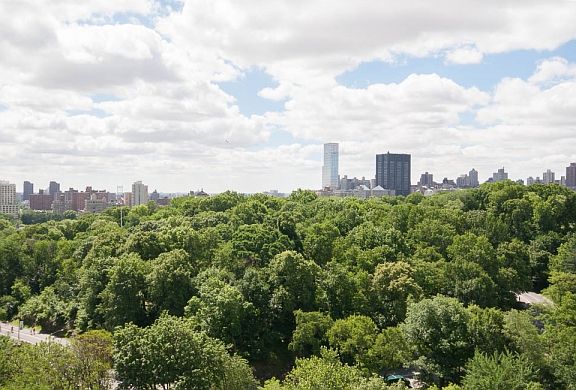 5th image of 300 Cathedral Pkwy #16E