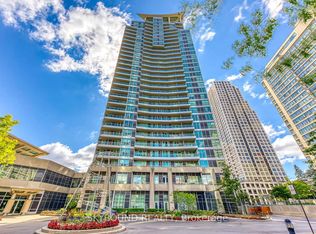 33 Elm Dr W #913, Mississauga, ON L5B 4M2