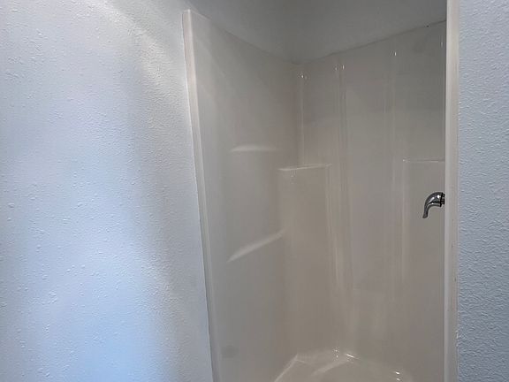 4th image of 212 E Wishkah St #302
