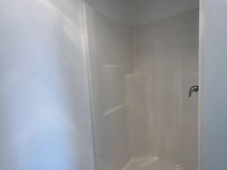 212 E Wishkah St #201 — Photo 8