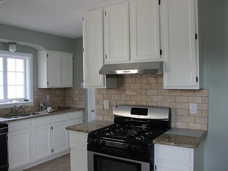 233 E Edwin Cir — Photo 4