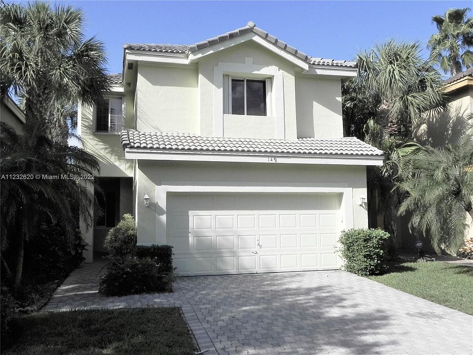 1st image of 149 NW 107th Ter