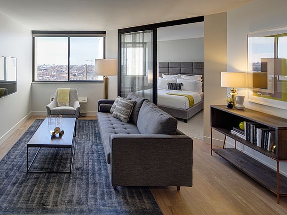 2nd image of 2700 N Clark St #1301R