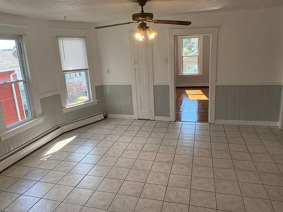 5th image of 61 Albany Ave #4