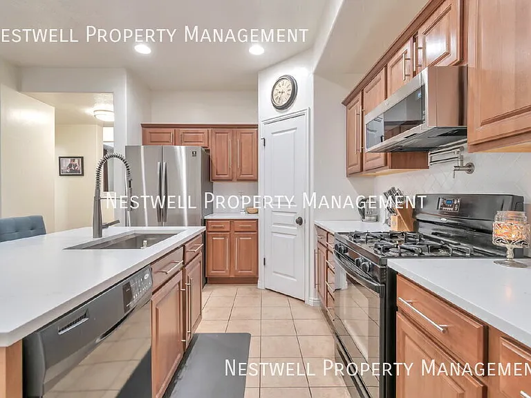 3007 S Tower Hill Way — Photo 7