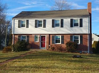 42 Chapman Rd, West Hartford, CT 06107