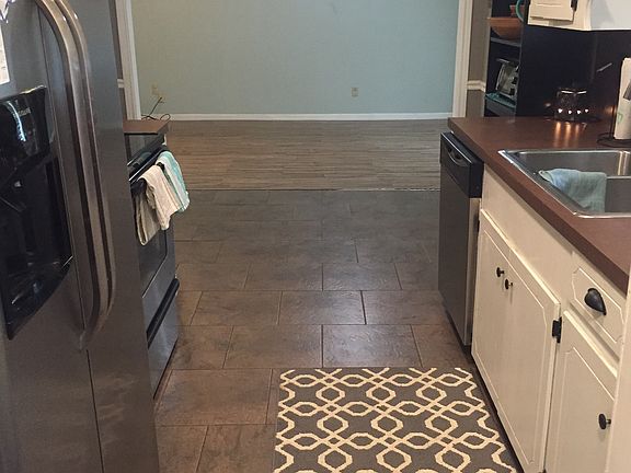 2nd image of 108 Sylvia St