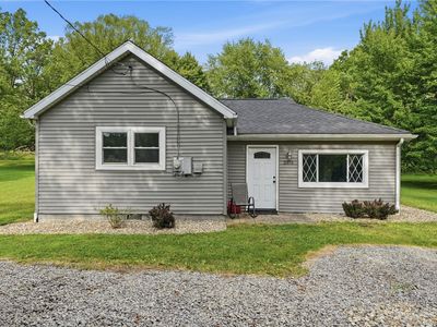 2375 S Keel Ridge Rd, Hermitage, PA, 16148