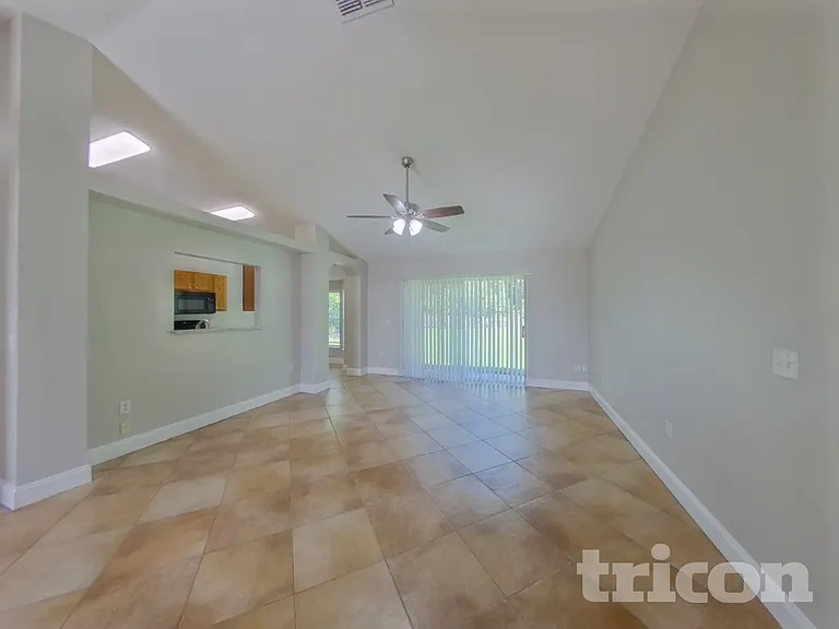 20639 Macon Pkwy — Photo 3