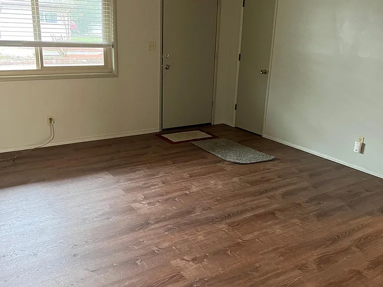 125 Curtis St NE — Photo 9