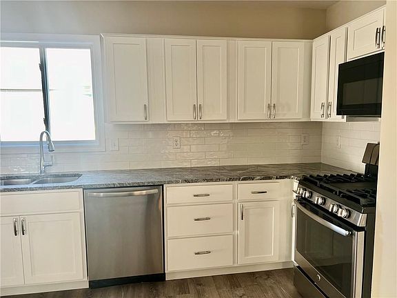 3rd image of 37-39 Old Oak Ave