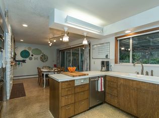 8810 SW 52nd Ave, Portland, OR 97219