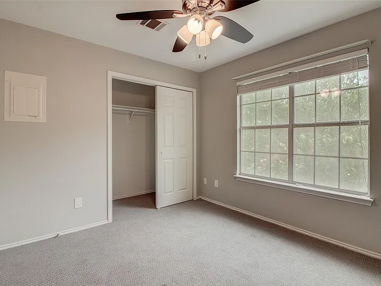 202 S College St #5 — Photo 8