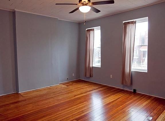 3rd image of 5047 Murdoch Ave