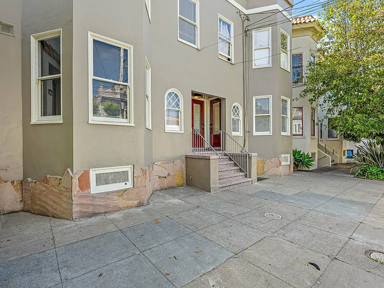834 York St #834 — Photo 3