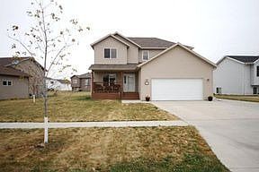 1st image of 718 36th Ave W