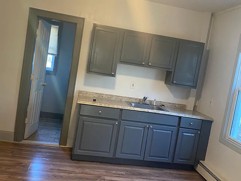 51 Birch Pl #1 — Photo 8