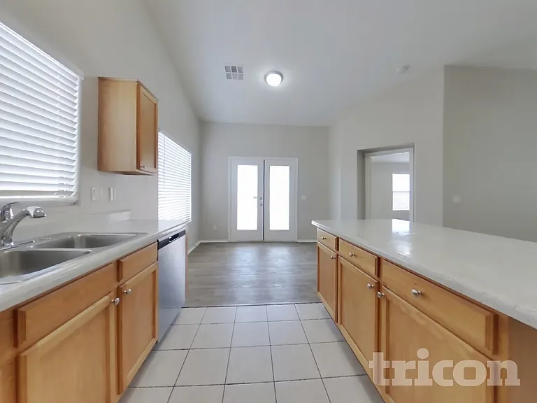 11446 W Roanoke Dr — Photo 5