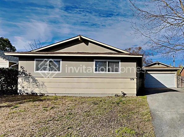 1104 Charles St, West Sacramento, CA 95605