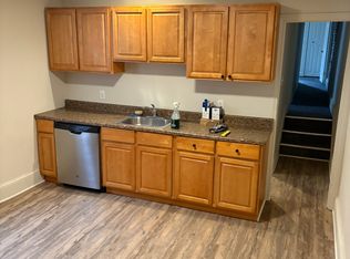 122 E Main St #B, Norristown, PA 19401