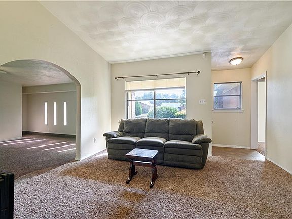5th image of 6323 Songwood Dr