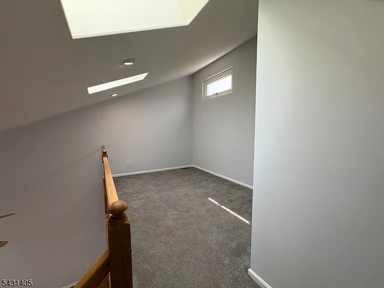 646 Faulkner Dr — Photo 13