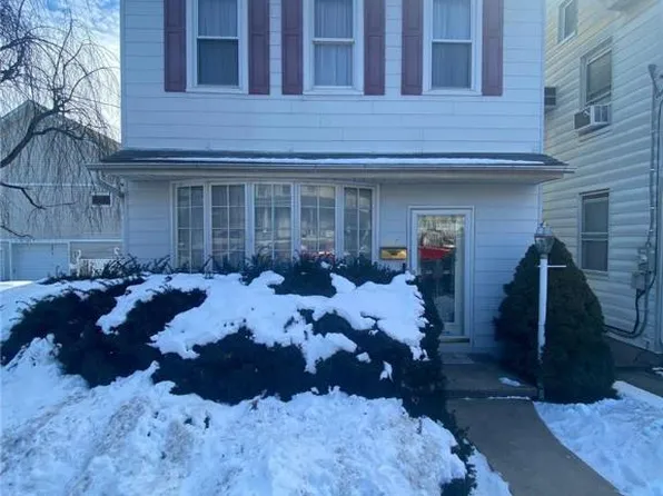 207 Chestnut St, Slatington, PA 18080