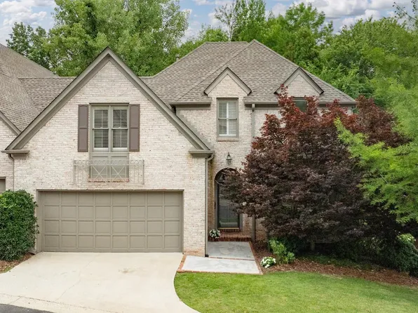 109 Mountain Brook Park Dr, Birmingham, AL 35213