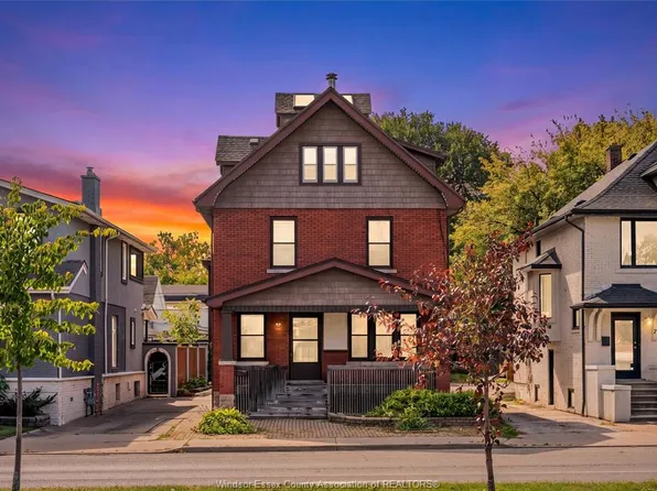 79 Giles Blvd E, Windsor, ON N9A 4B8