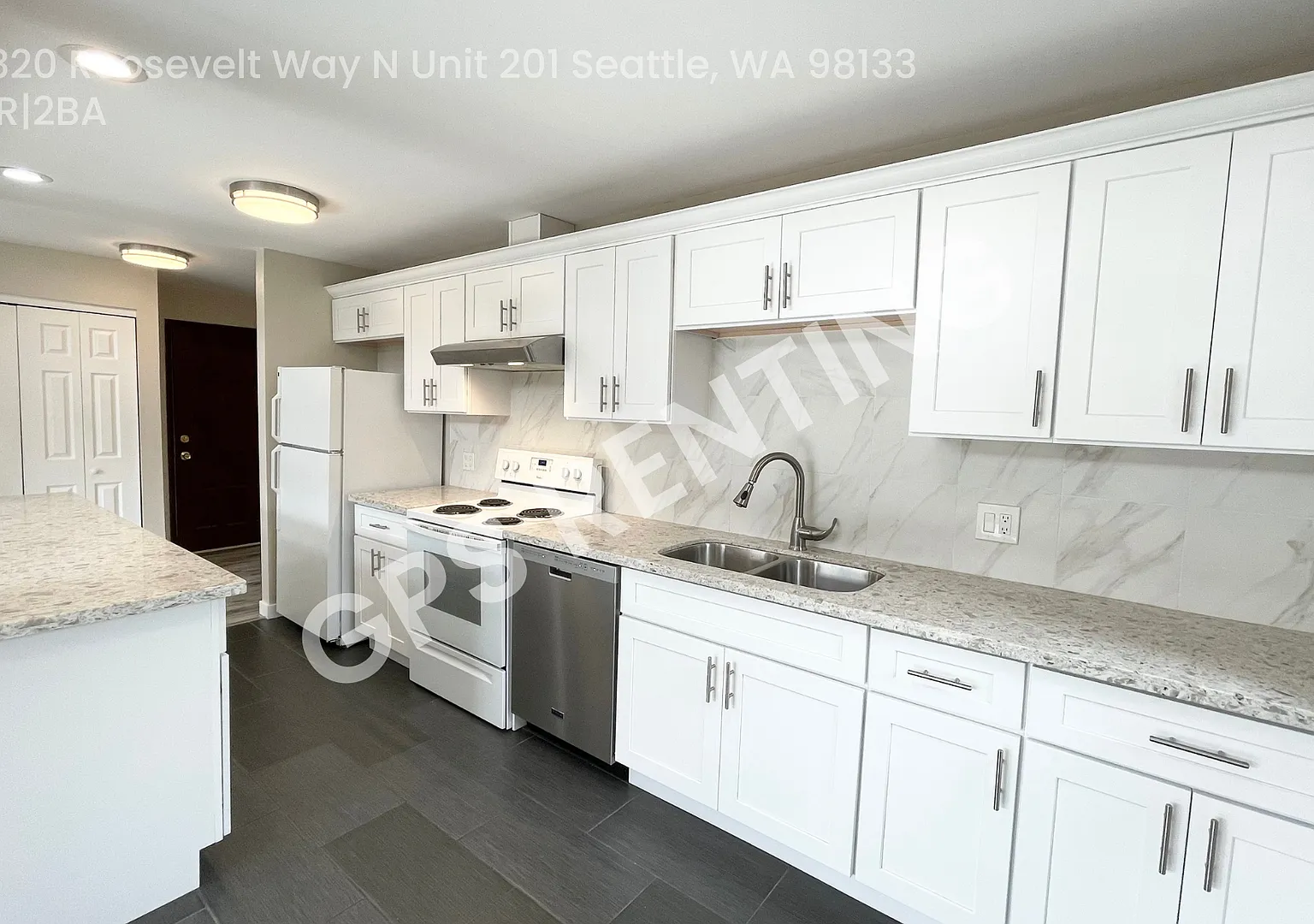 Remodeled 2 Bedroom in Seattle — Photo 2
