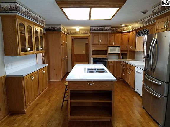 5th image of 701 E 56th Ave