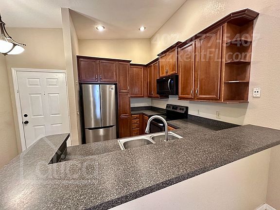 3rd image of 6019 Scotchwood Gln APT 202