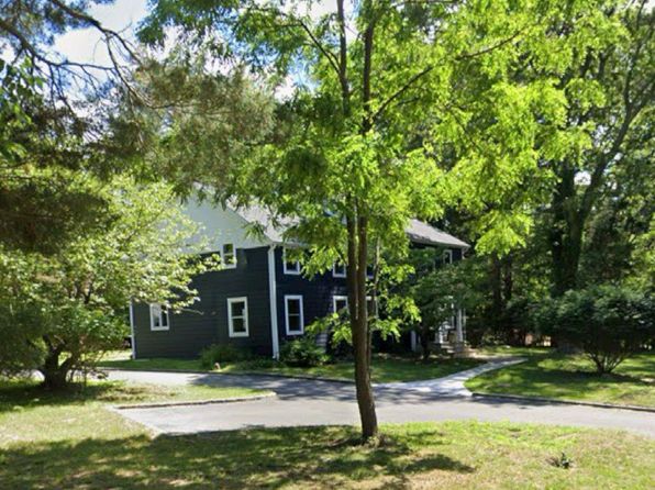 30 New Mill Road, Smithtown, NY 11787