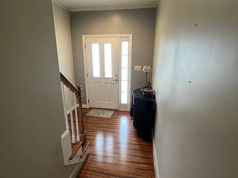 50307 Governors Dr — Photo 3