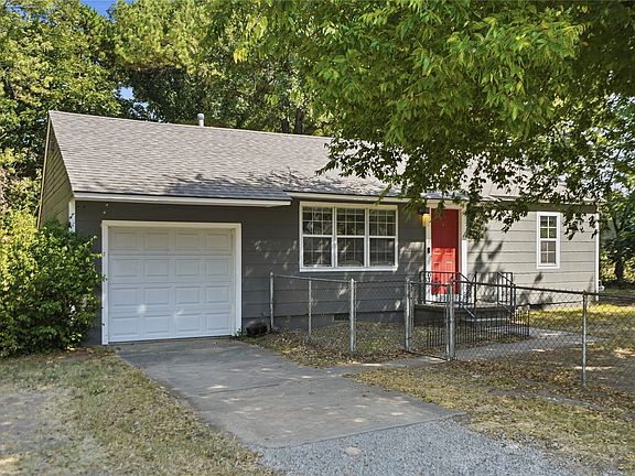 2nd image of 5715 N Lewis Ave