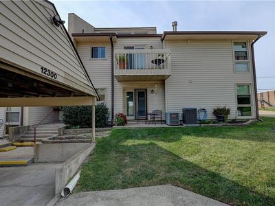 12300 E 43rd St S APT 1A, Independence, MO, 64055
