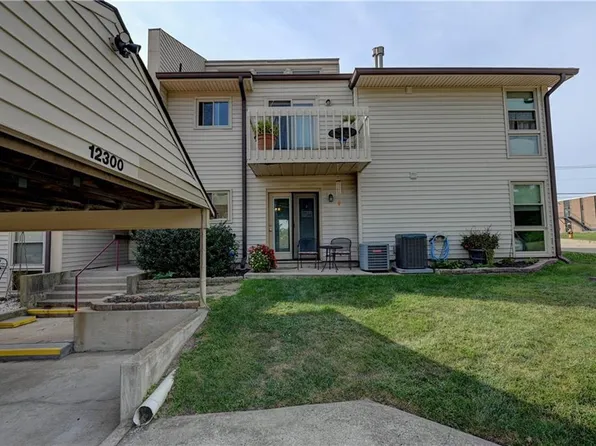 12300 E 43rd St S APT 1A, Independence, MO 64055
