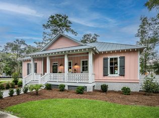 29 Park Sq S, Beaufort, SC 29907